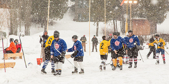 Pond Hockey as it should be-8161